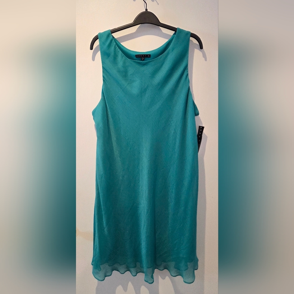 Elegant Teal Sleeveless Dress